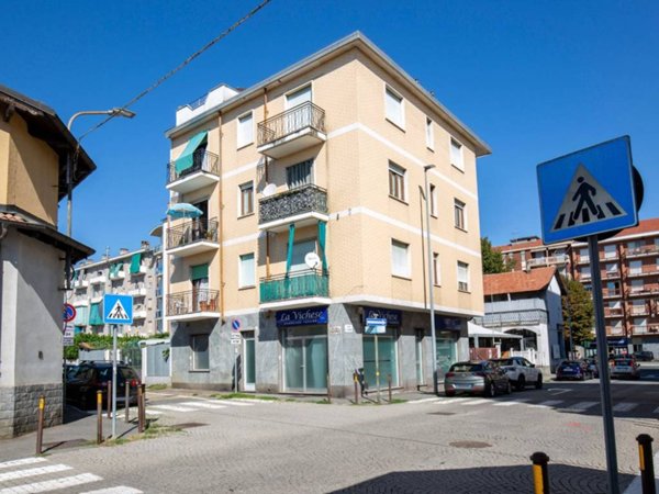 appartamento in vendita a Rivoli in zona Cascine Vica