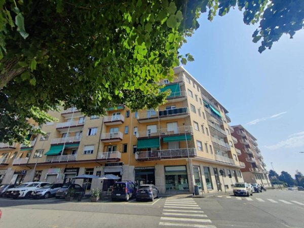 appartamento in vendita a Rivoli in zona Cascine Vica