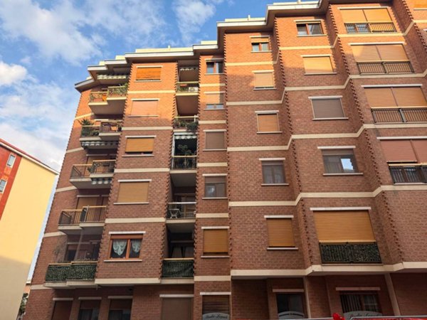 appartamento in vendita a Rivoli in zona Cascine Vica