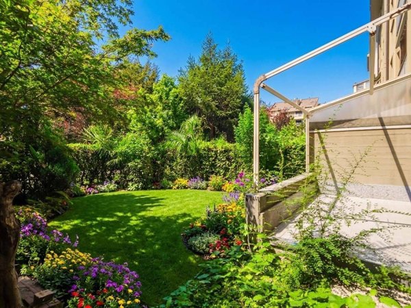 appartamento in vendita a Rivoli in zona Cascine Vica