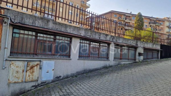 locale commerciale in vendita a Rivoli