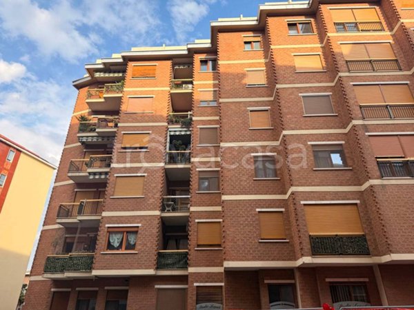 appartamento in vendita a Rivoli in zona Cascine Vica