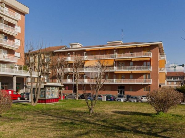 box auto in vendita a Rivoli in zona Cascine Vica