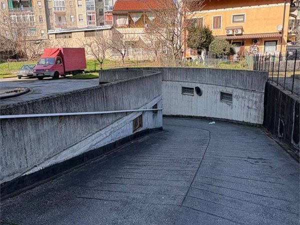 box auto in vendita a Rivoli in zona Cascine Vica