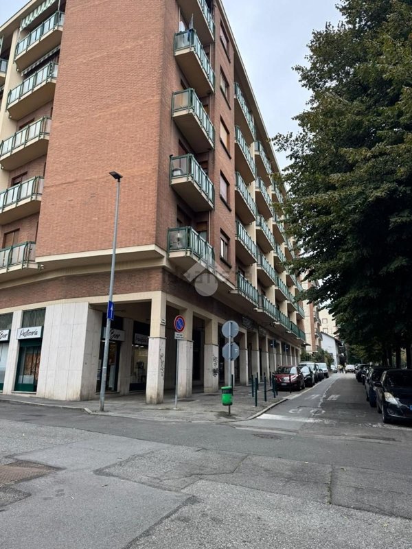 appartamento in vendita a Rivoli in zona Cascine Vica