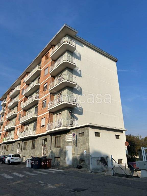 box auto in vendita a Rivoli in zona Cascine Vica