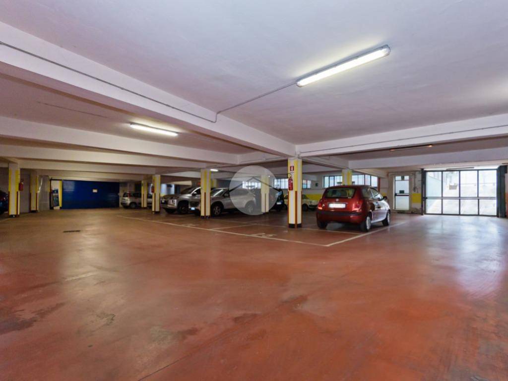 box auto in vendita a Rivoli in zona Cascine Vica