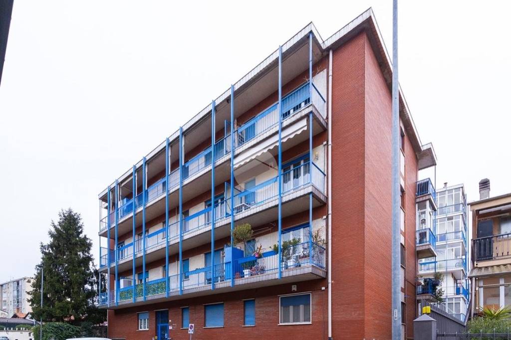 appartamento in vendita a Rivoli in zona Cascine Vica