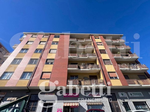 appartamento in vendita a Rivoli in zona Cascine Vica