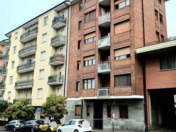 appartamento in vendita a Rivoli in zona Cascine Vica