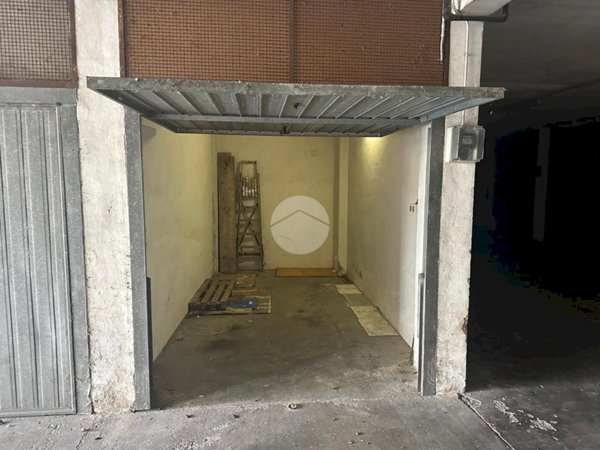 box auto in vendita a Rivoli