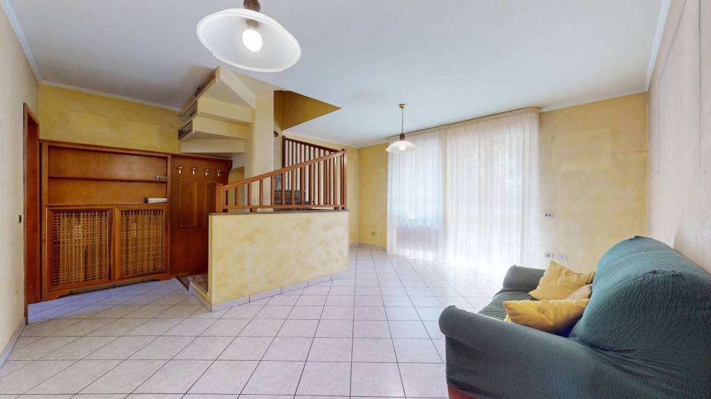 casa indipendente in vendita a Rivoli in zona Cascine Vica