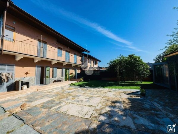 casa indipendente in vendita a Rivoli