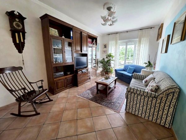 appartamento in vendita a Rivoli in zona Cascine Vica