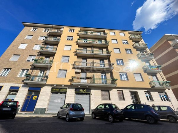 appartamento in vendita a Rivoli in zona Cascine Vica