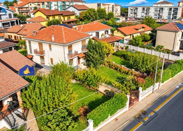 casa indipendente in vendita a Rivoli