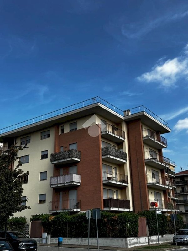 appartamento in vendita a Rivoli in zona Cascine Vica