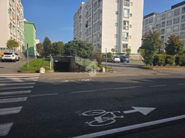casale in vendita a Rivoli in zona Cascine Vica