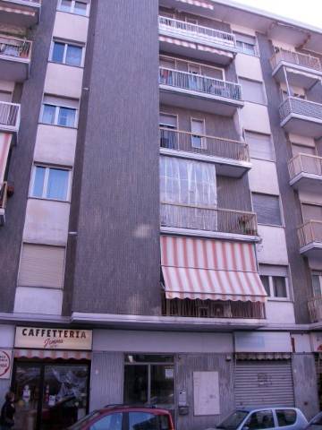 casale in vendita a Rivoli in zona Cascine Vica