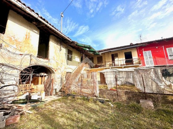 casa indipendente in vendita a Robassomero