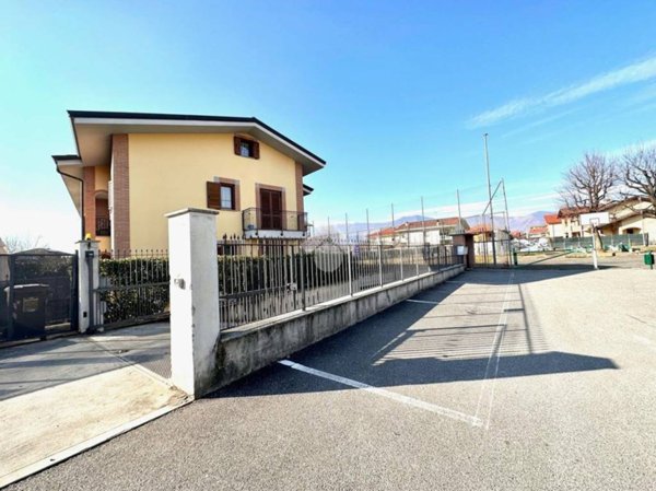 locale di sgombero in vendita a Robassomero