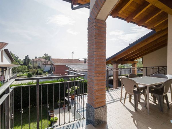 appartamento in vendita a Robassomero