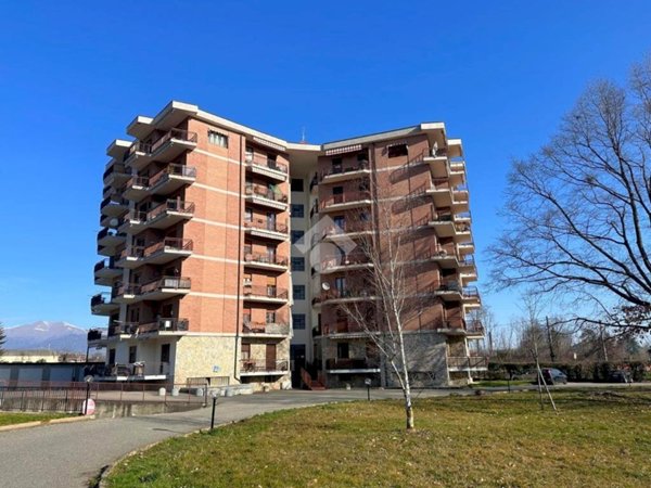 appartamento in vendita a Robassomero
