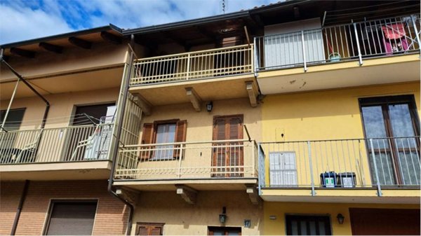 casa indipendente in vendita a Robassomero