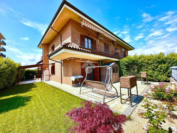 quadrivano in vendita a Robassomero