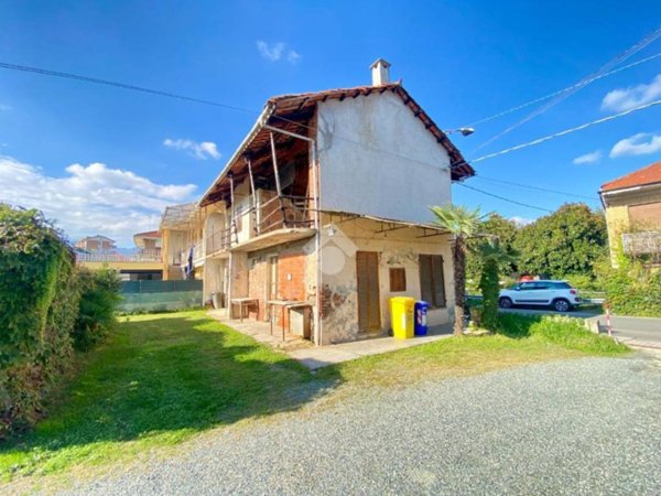 casa indipendente in vendita a Robassomero