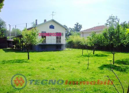 casa indipendente in vendita a Robassomero