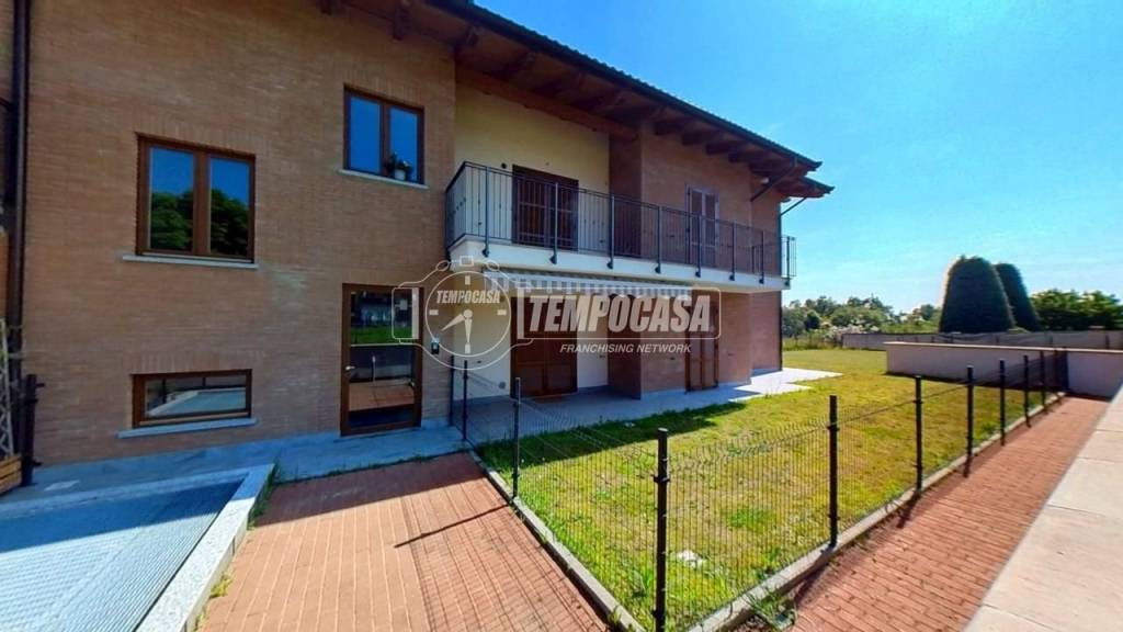 appartamento in vendita a Robassomero