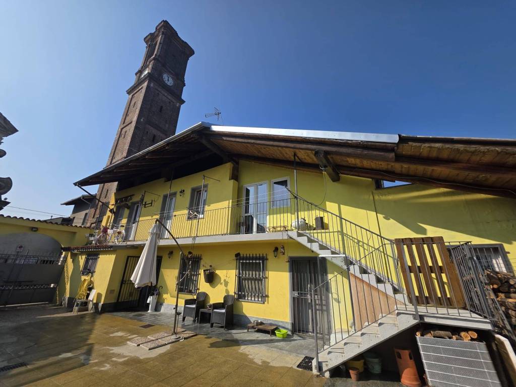 casa indipendente in vendita a Robassomero