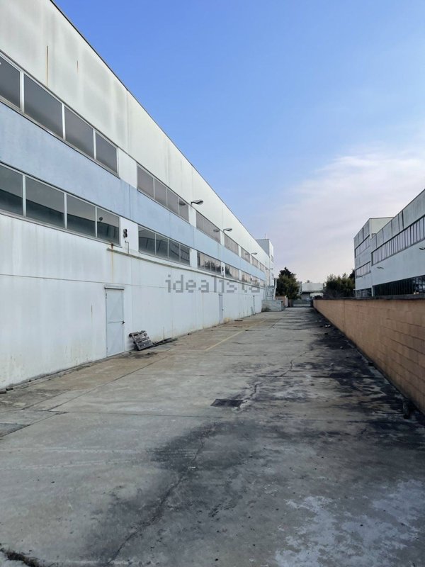 capannone in vendita a Robassomero