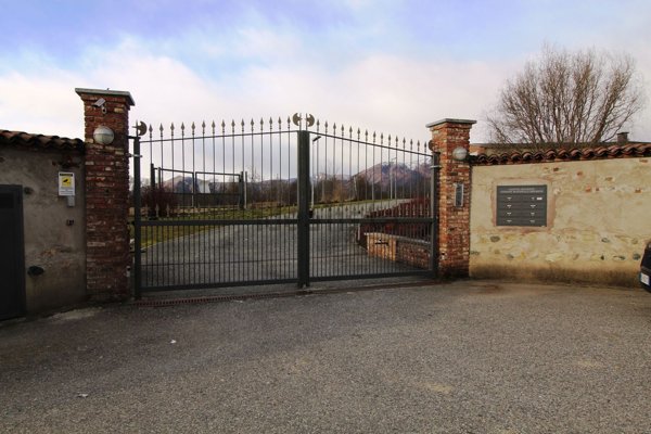 casa indipendente in vendita a Robassomero