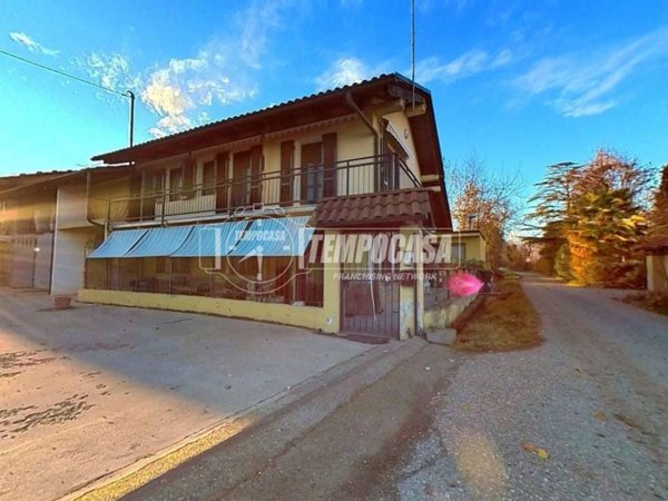 casa indipendente in vendita a Robassomero