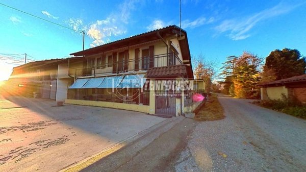 casa indipendente in vendita a Robassomero