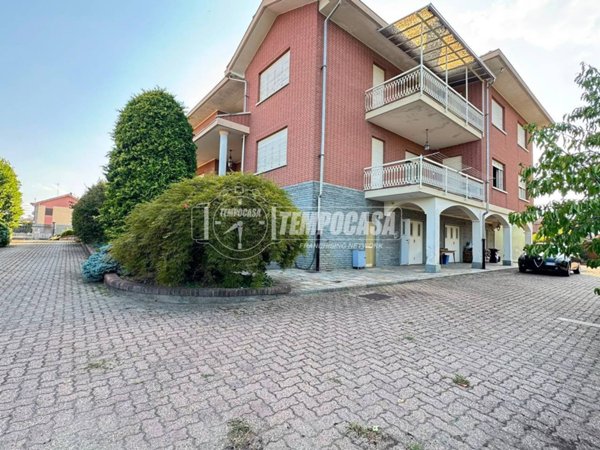 casa indipendente in vendita a Robassomero