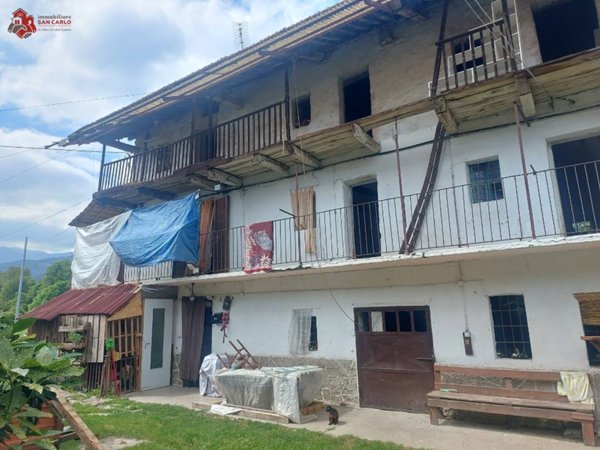 casa indipendente in vendita a Rocca Canavese