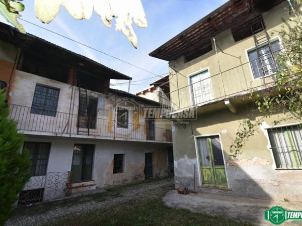 casa indipendente in vendita a Rocca Canavese
