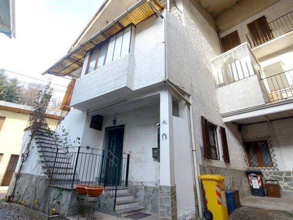 casa indipendente in vendita a Rocca Canavese