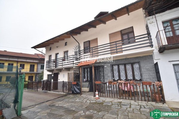 casa indipendente in vendita a Rocca Canavese
