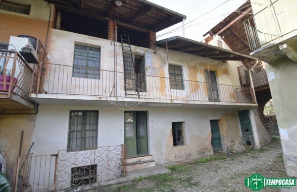 casa indipendente in vendita a Rocca Canavese