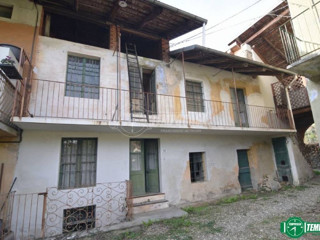 casa indipendente in vendita a Rocca Canavese