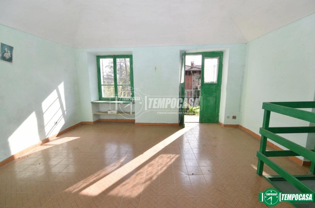 casa indipendente in vendita a Rocca Canavese