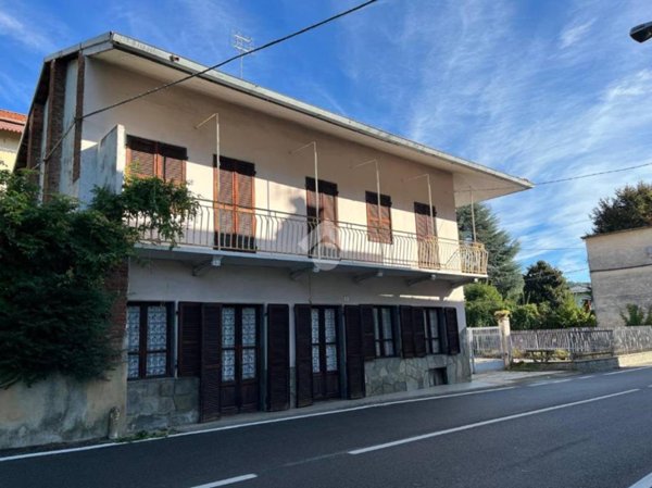 casa indipendente in vendita a Rocca Canavese
