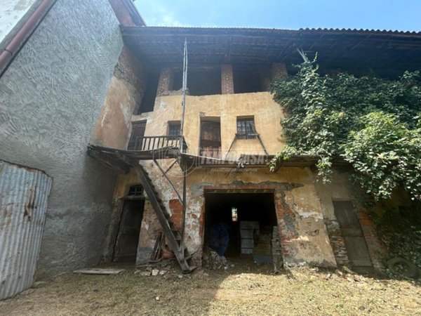 appartamento in vendita a Rocca Canavese