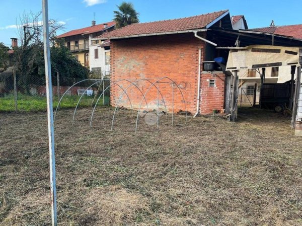 casa indipendente in vendita a Rocca Canavese