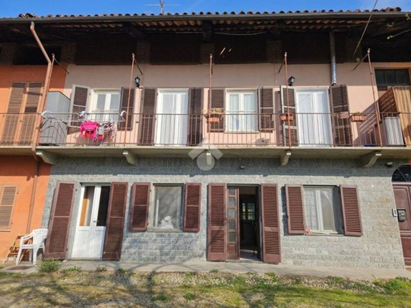 casa indipendente in vendita a Rocca Canavese