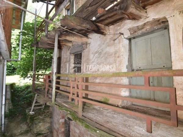 casa indipendente in vendita a Rocca Canavese
